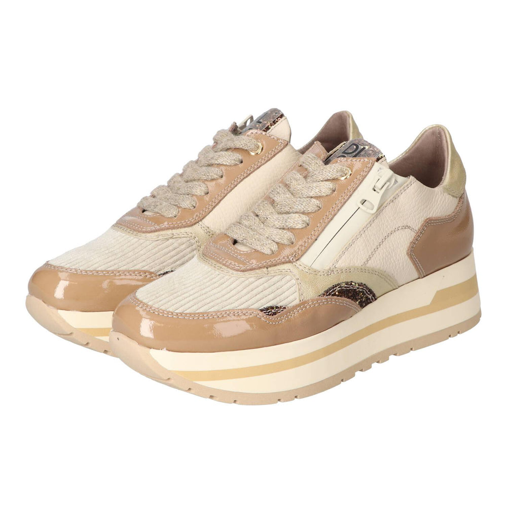 Baskets, beige clair