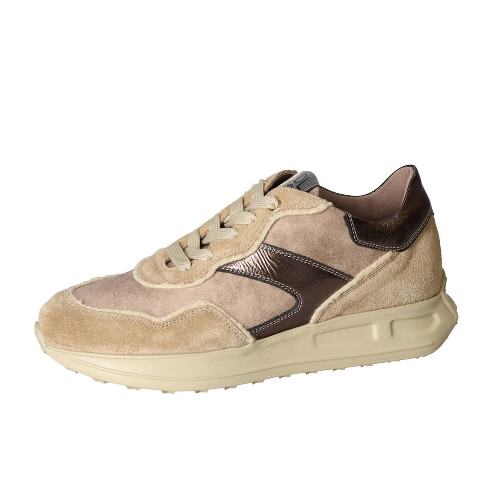 Baskets, beige clair