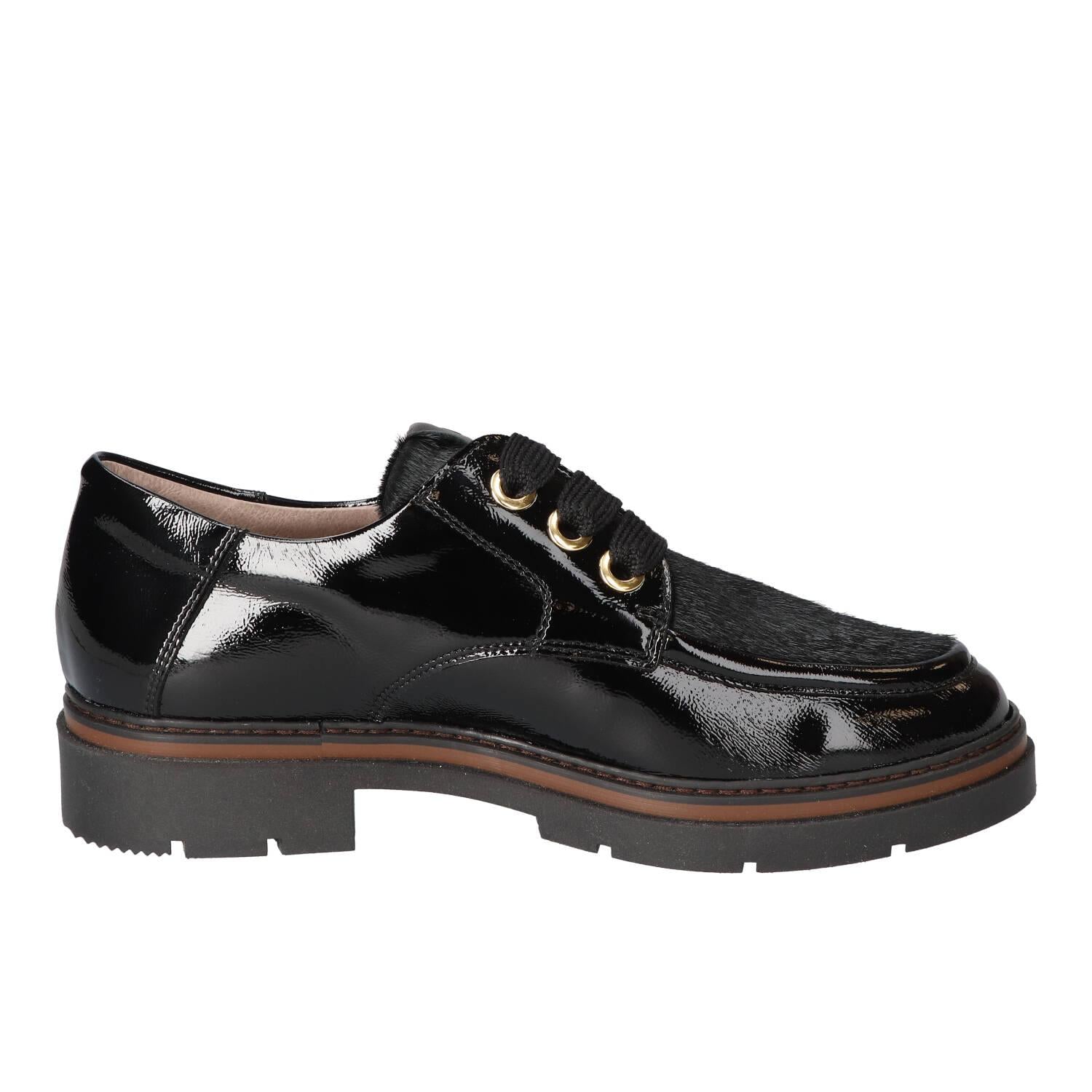 Veterschoenen, Zwart