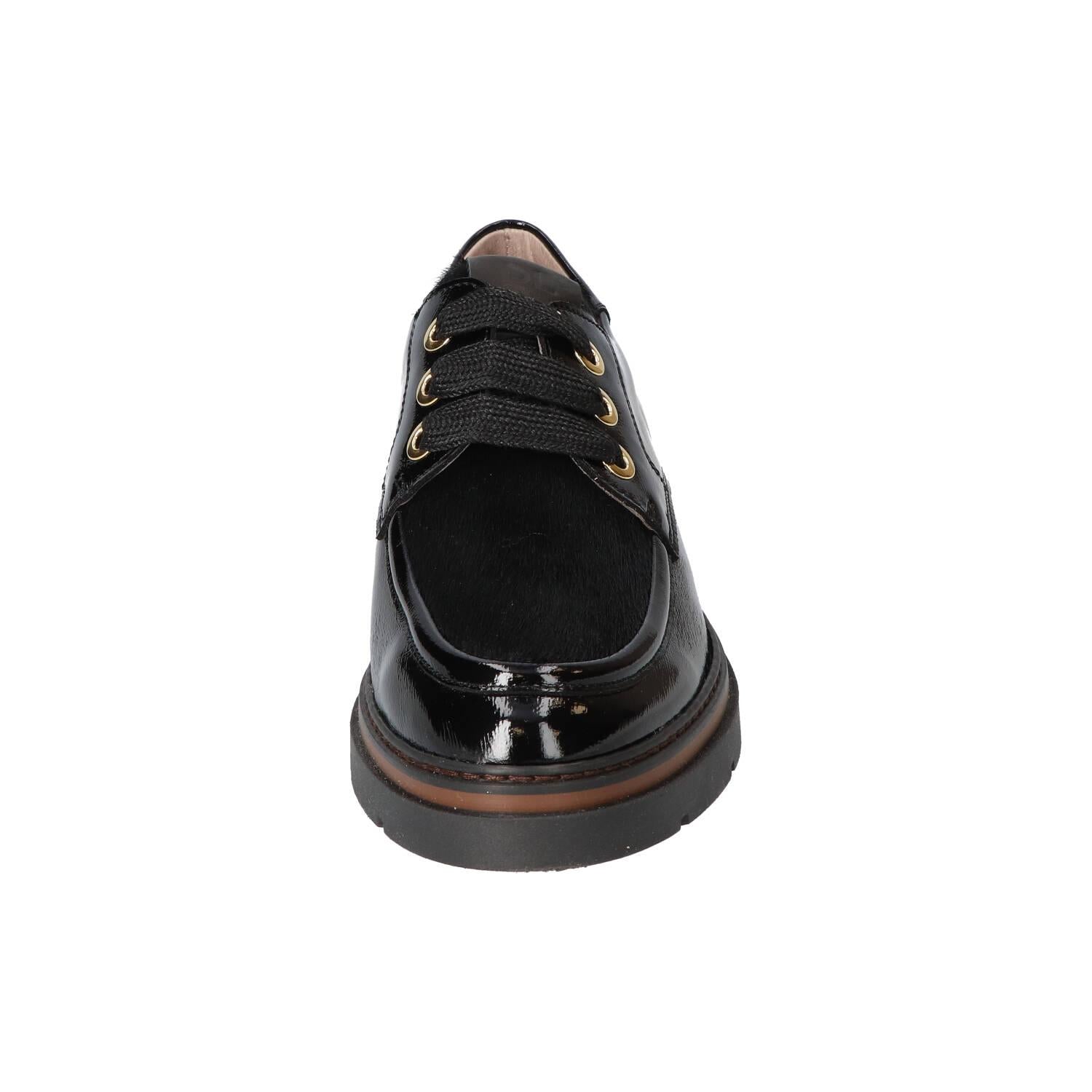 Veterschoenen, Zwart