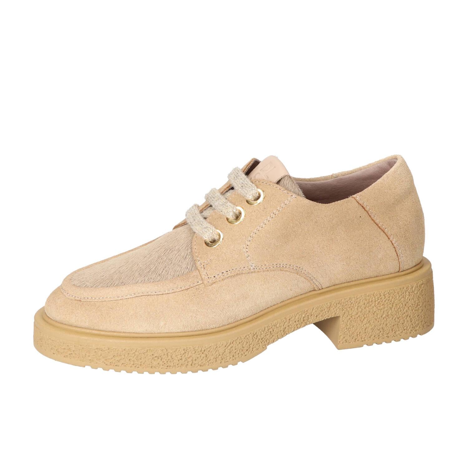 Veterschoenen, Lichtbeige