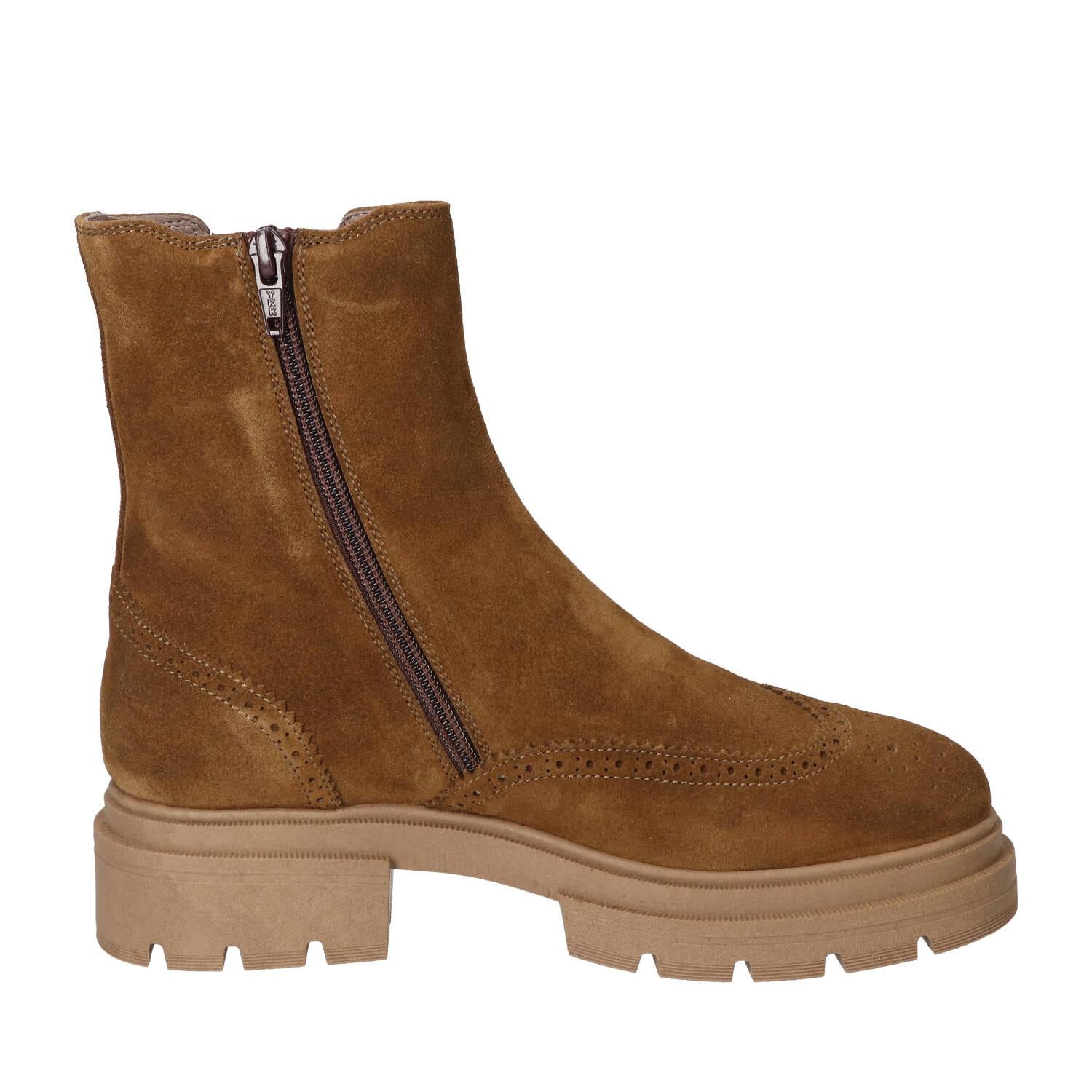 Booties, Cognac