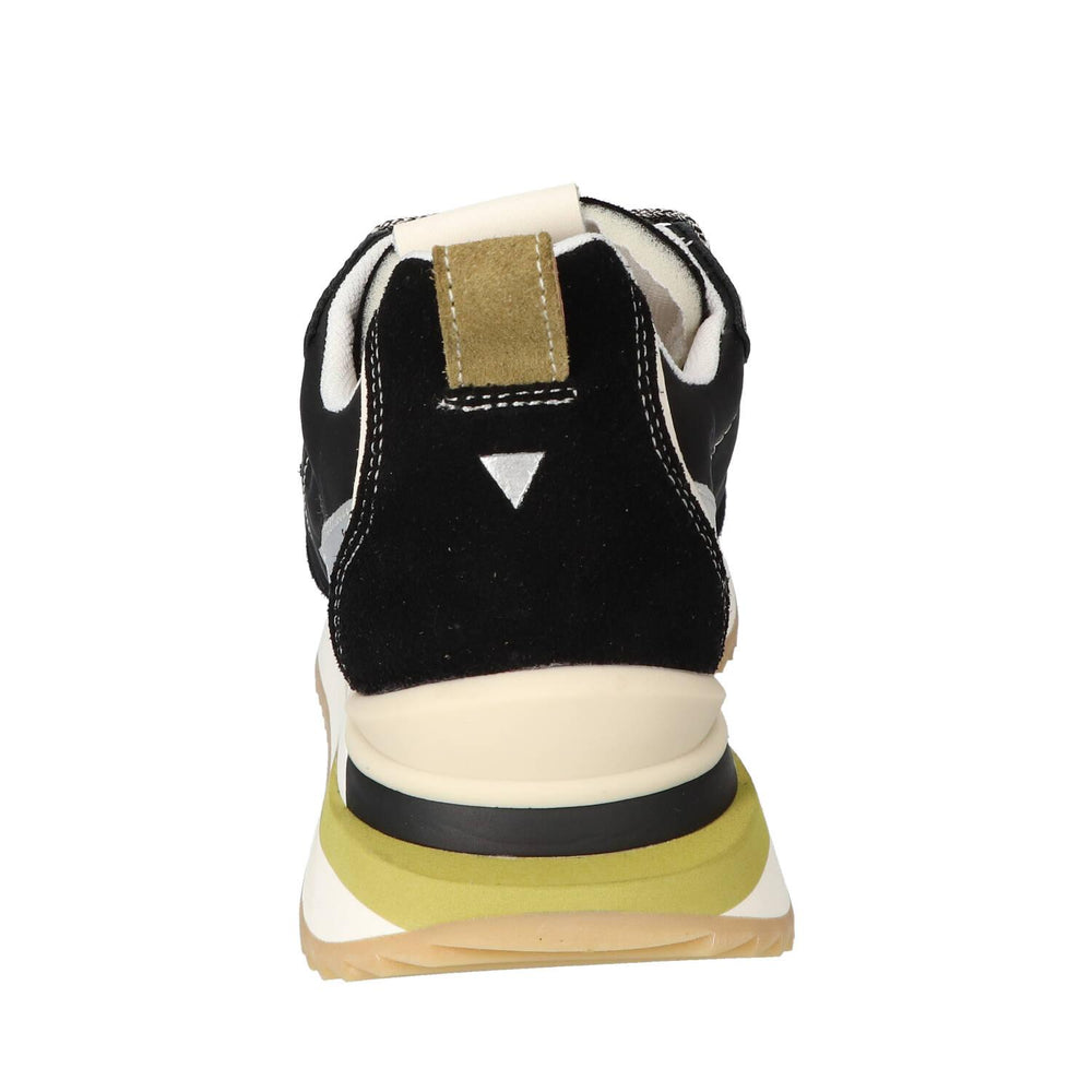 Sneakers, Zwart