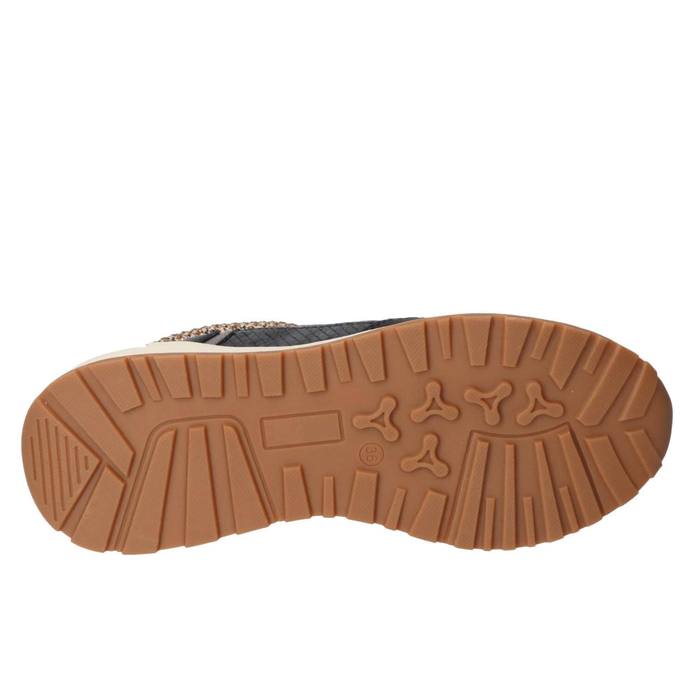 Sneakers, Zwart