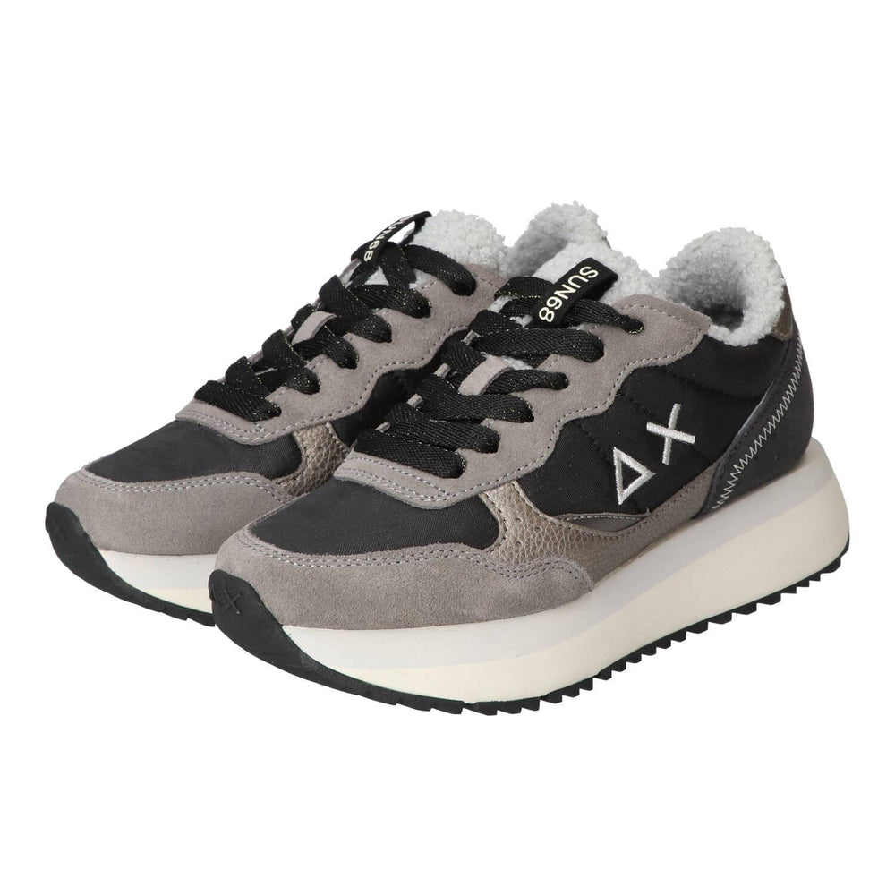 Sneakers, Zwart