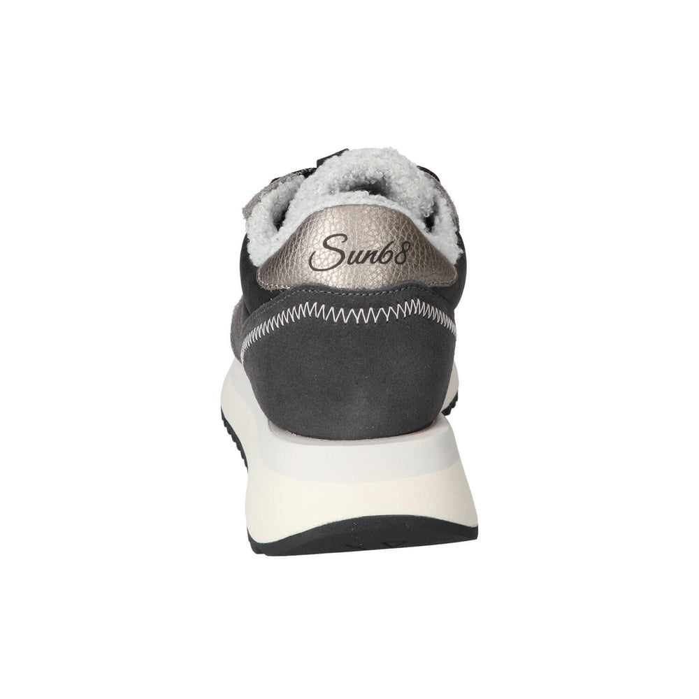 Sneakers, Zwart