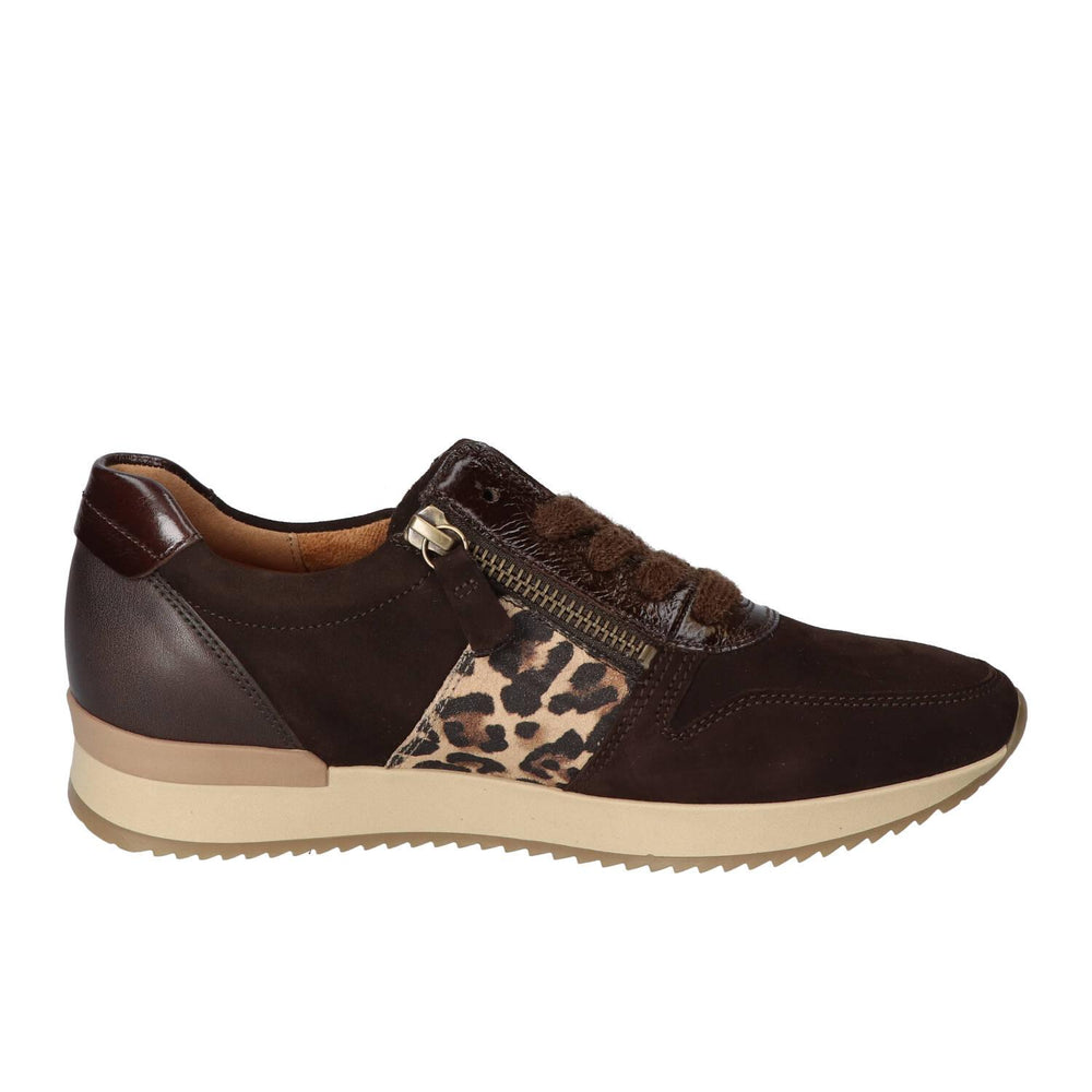 Baskets, marron foncé
