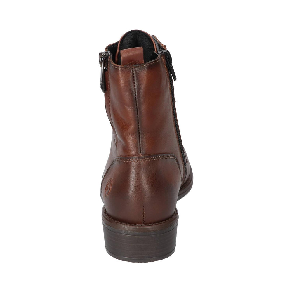 Booties, Cognac
