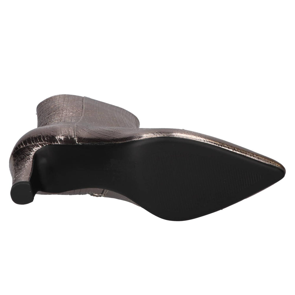 Booties, Brons