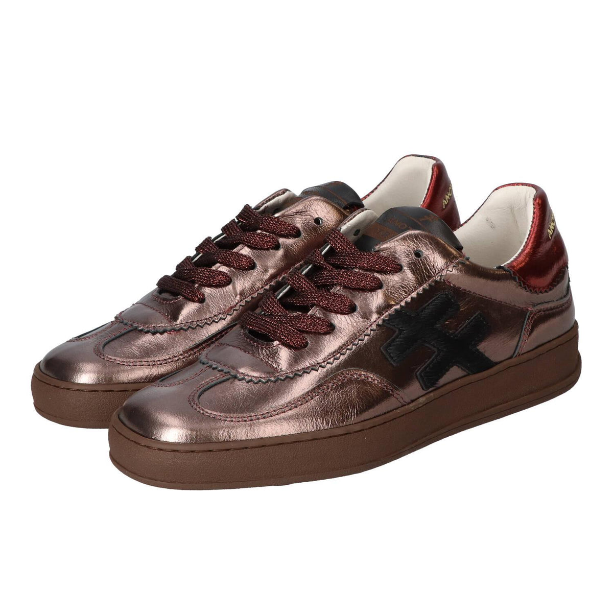 Sneakers, Brons