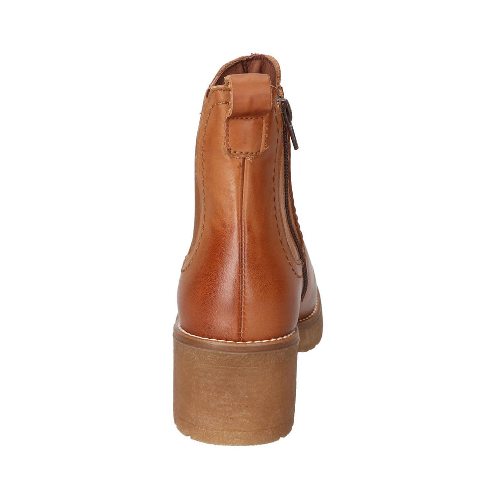 Booties, Cognac