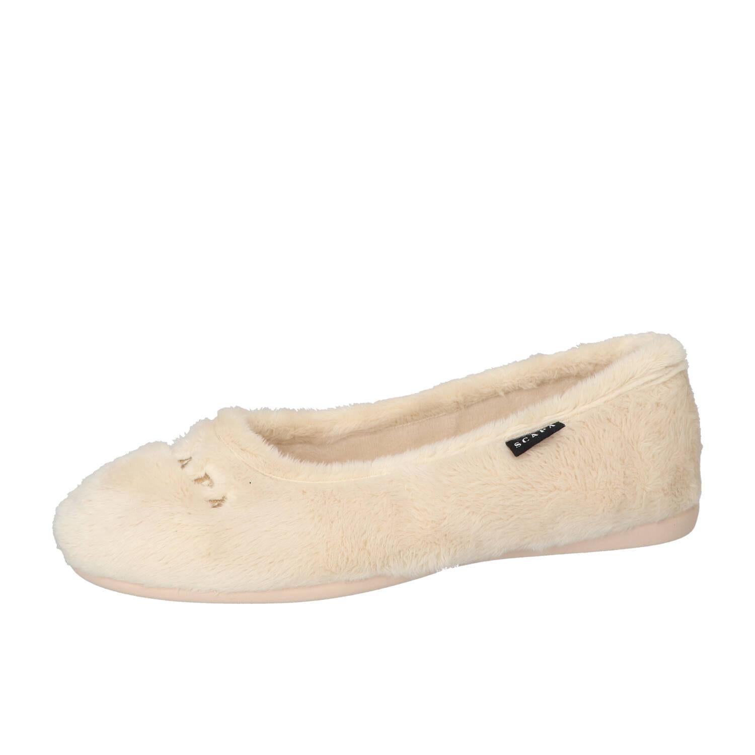Chaussons, blanc cassé