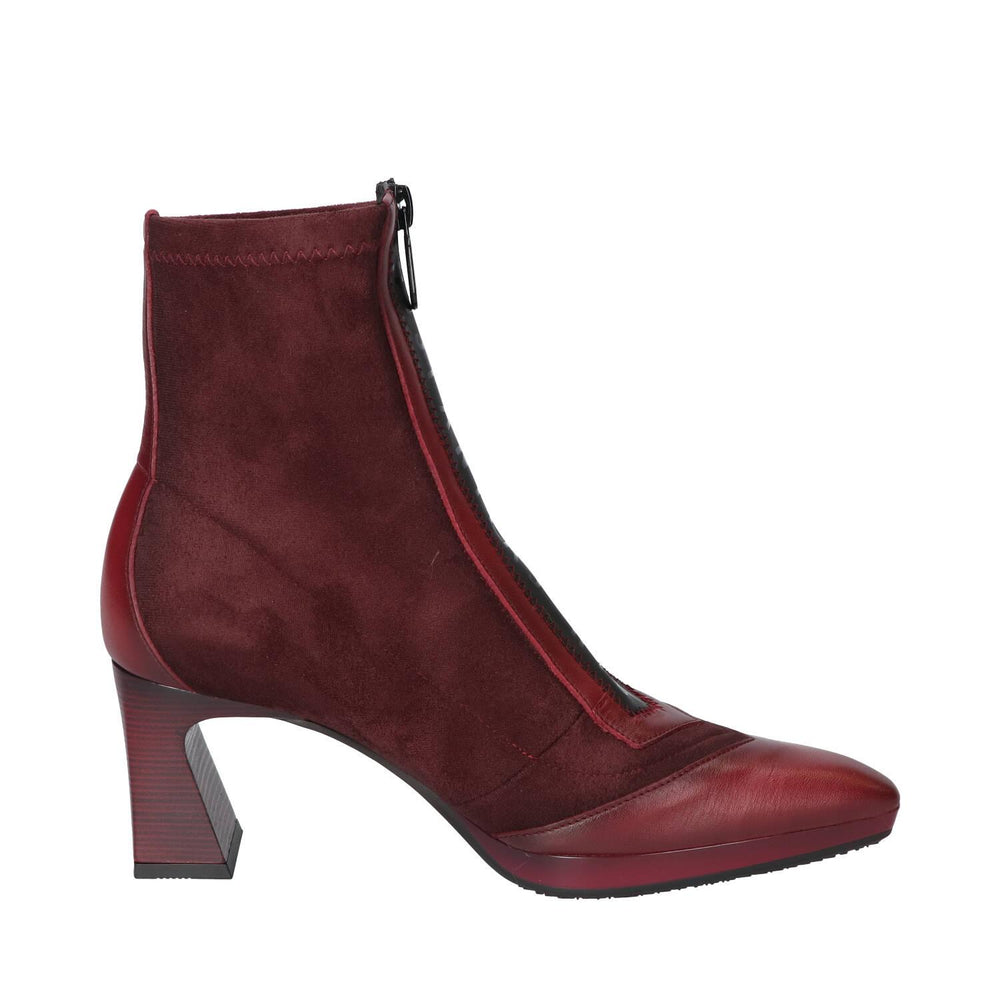 Booties, Bordeaux