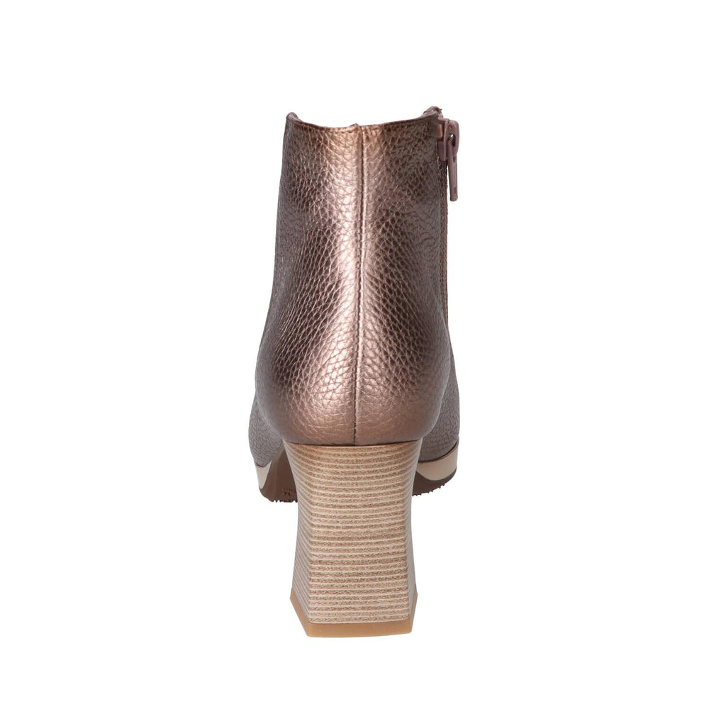 Bottines, Bronze