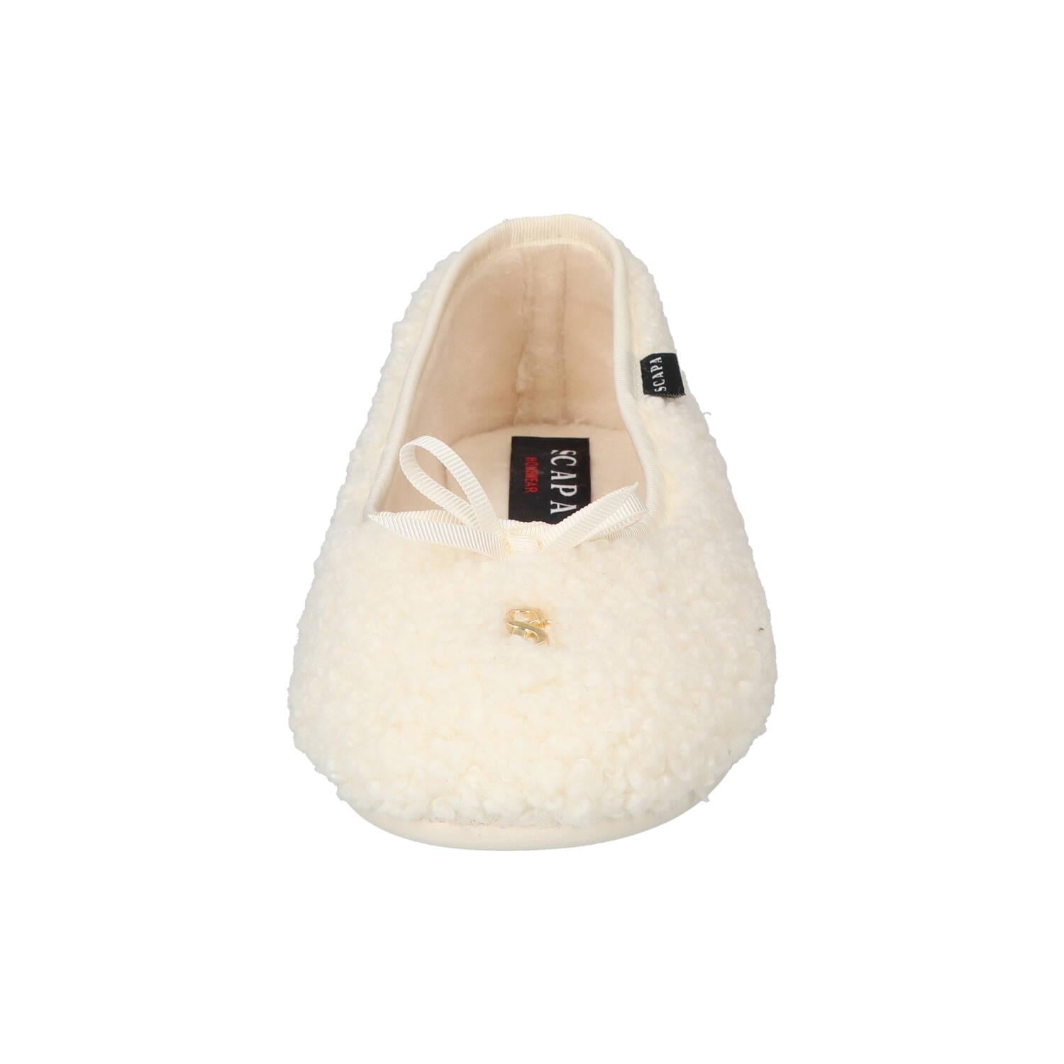 Chaussons, blanc cassé