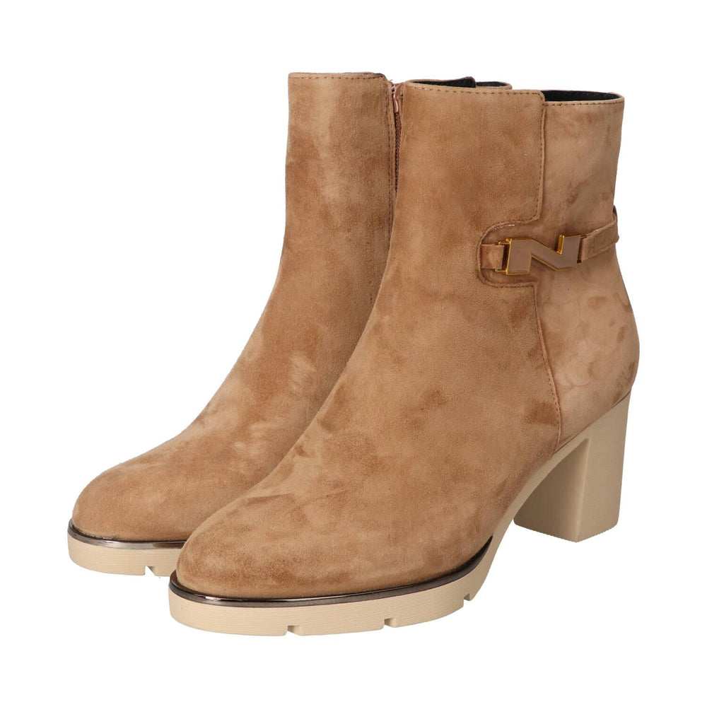 Booties, Cognac