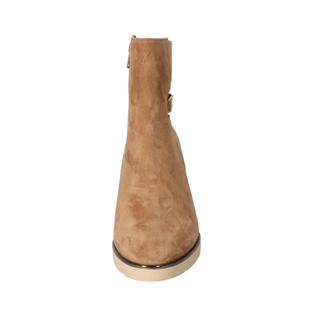 Booties, Cognac