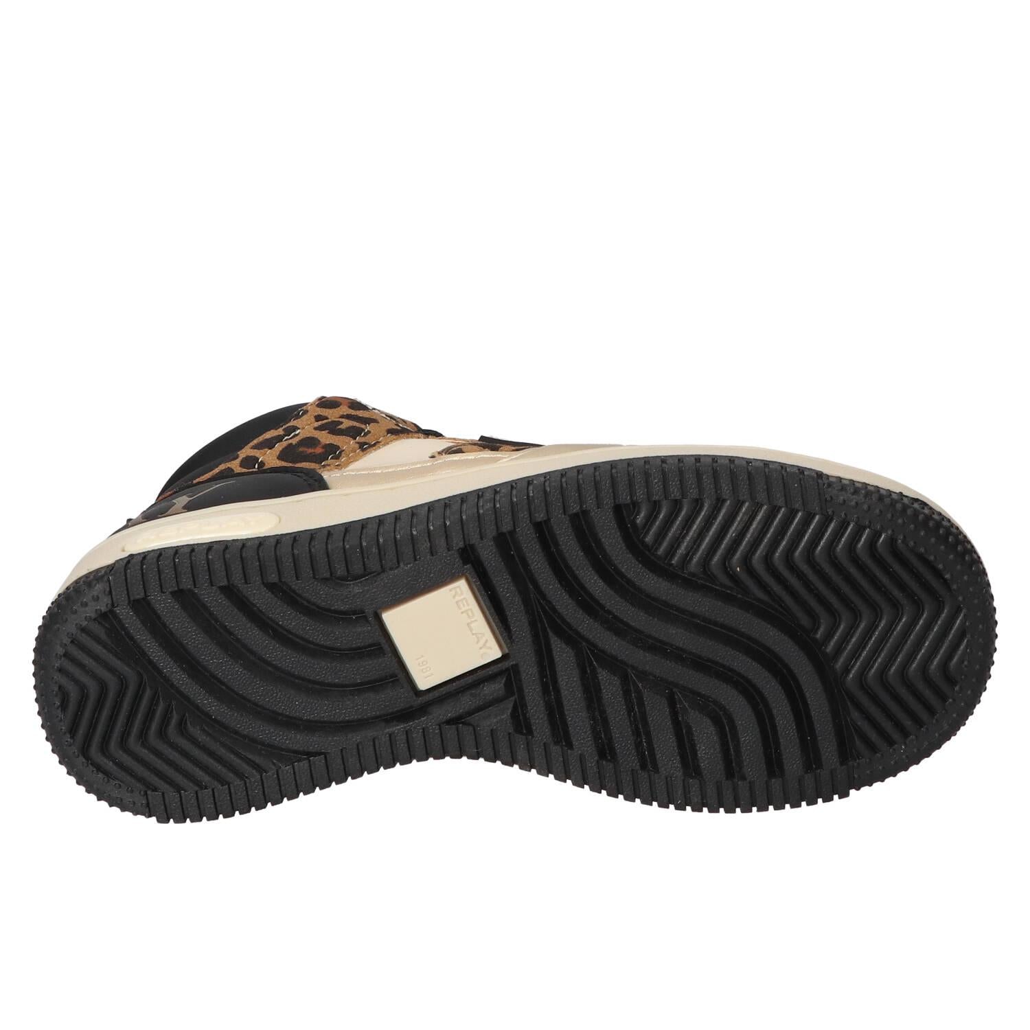 Veterschoenen, Zwart