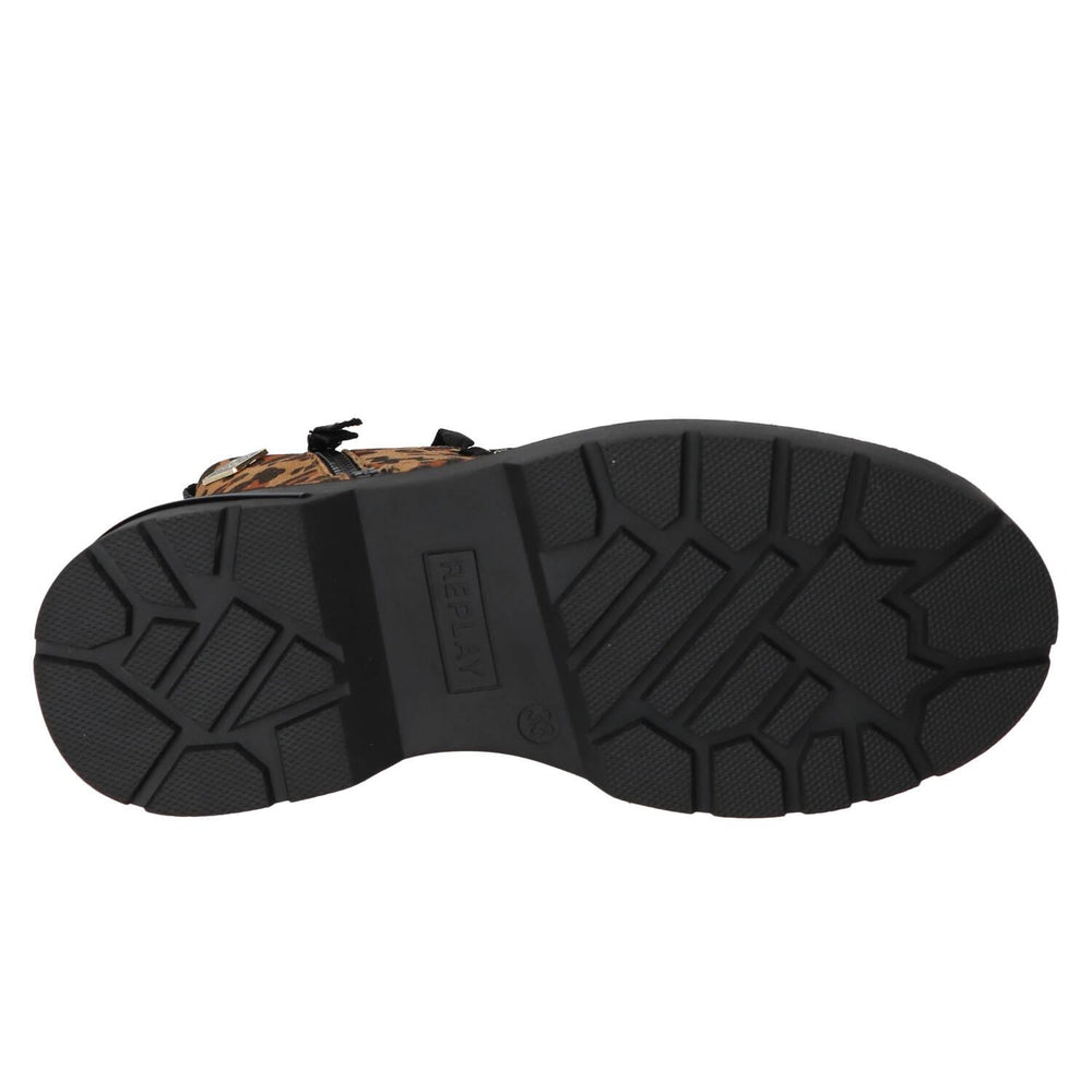 Veterschoenen, Zwart