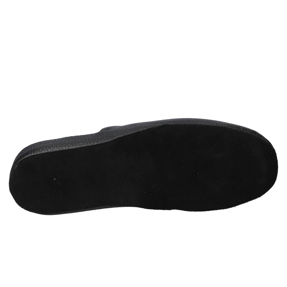 Pantoffels, Zwart