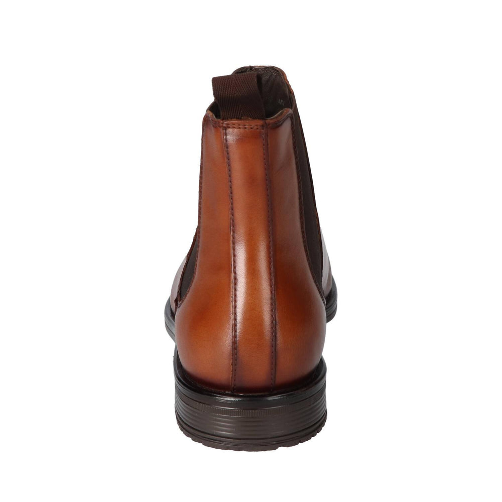Boots, Cognac