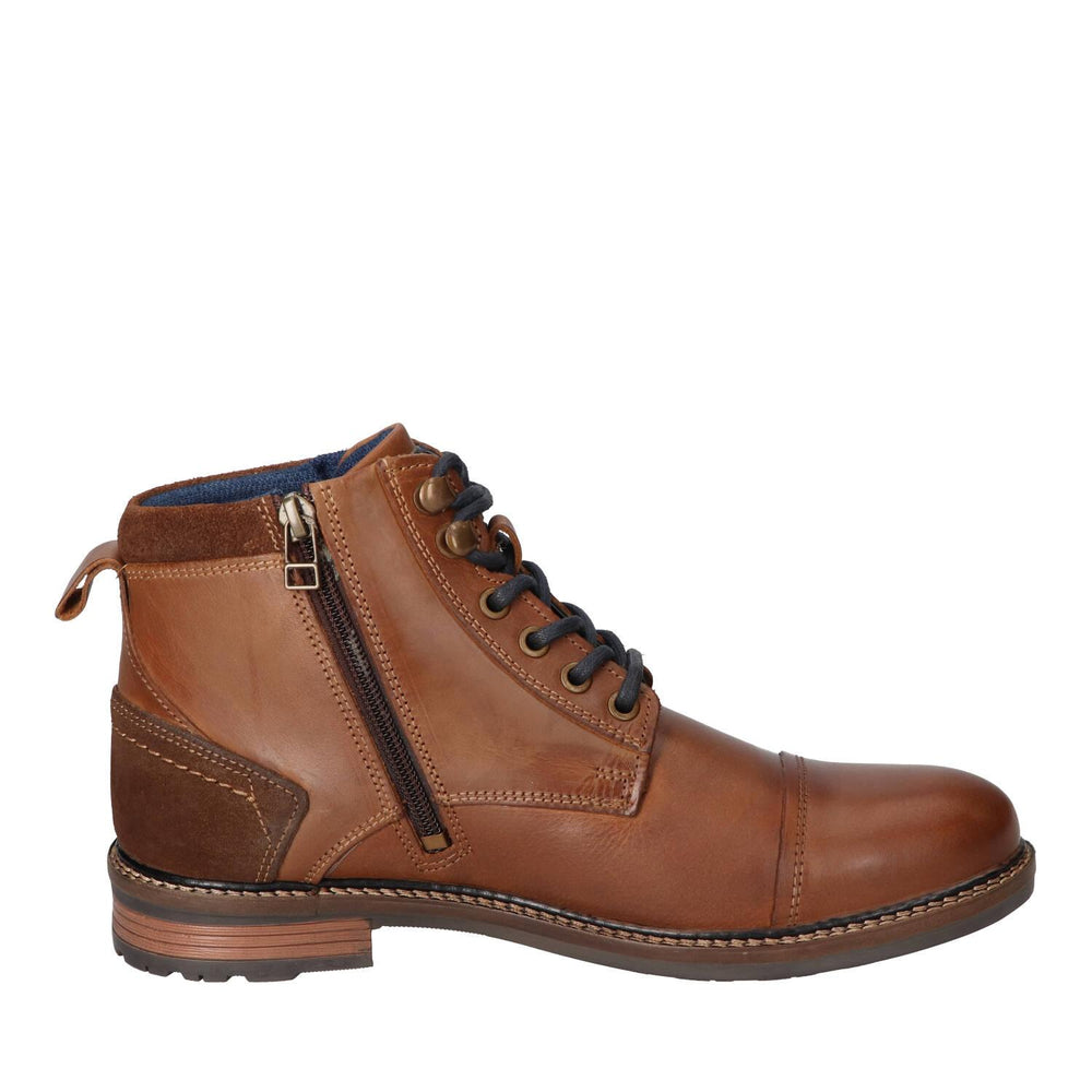 Boots, Cognac