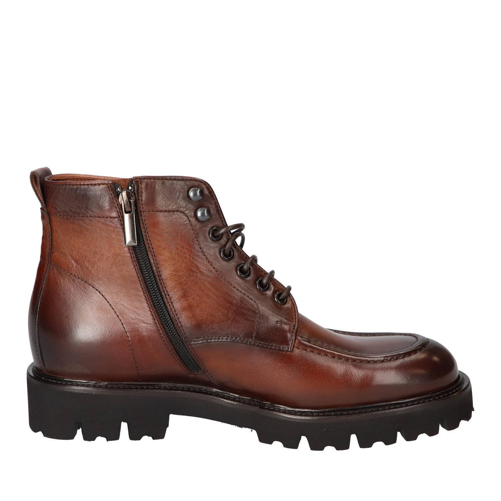 Boots, Donkerbruin
