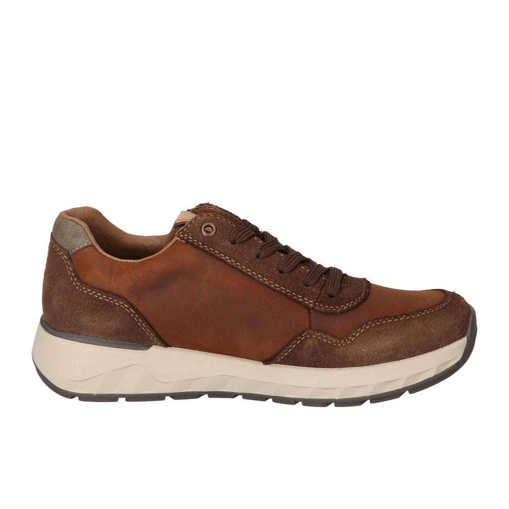 Sneakers, Cognac