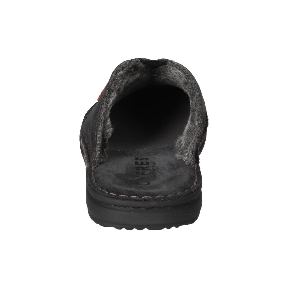 Chaussons, Gris