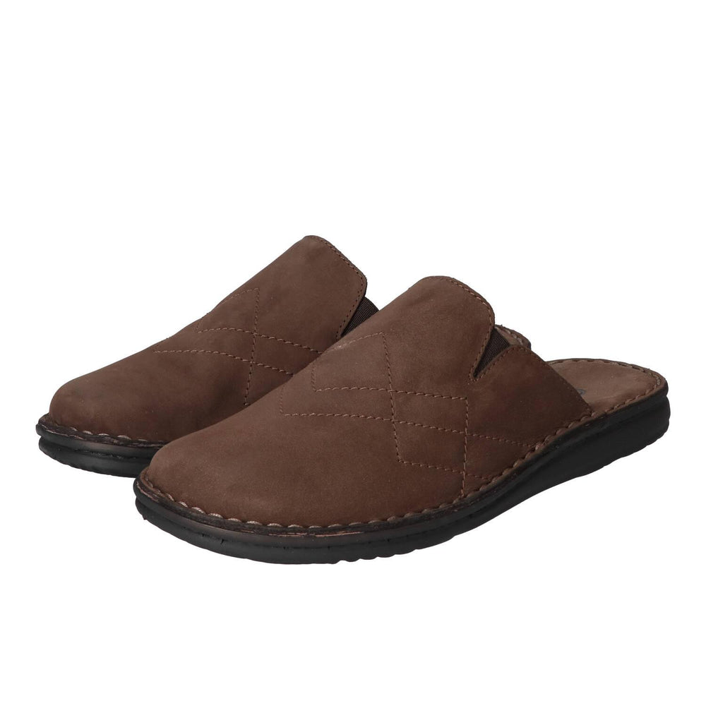 Chaussons, marron foncé