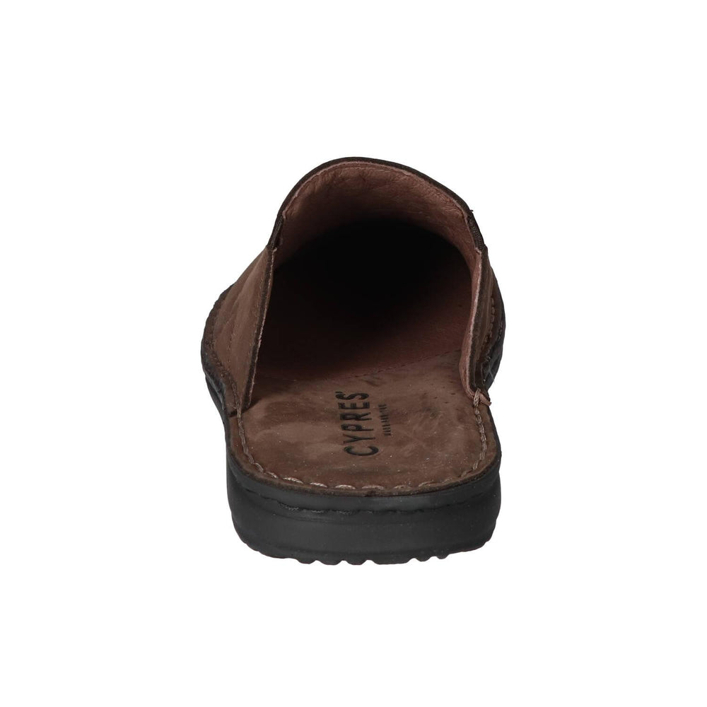 Chaussons, marron foncé