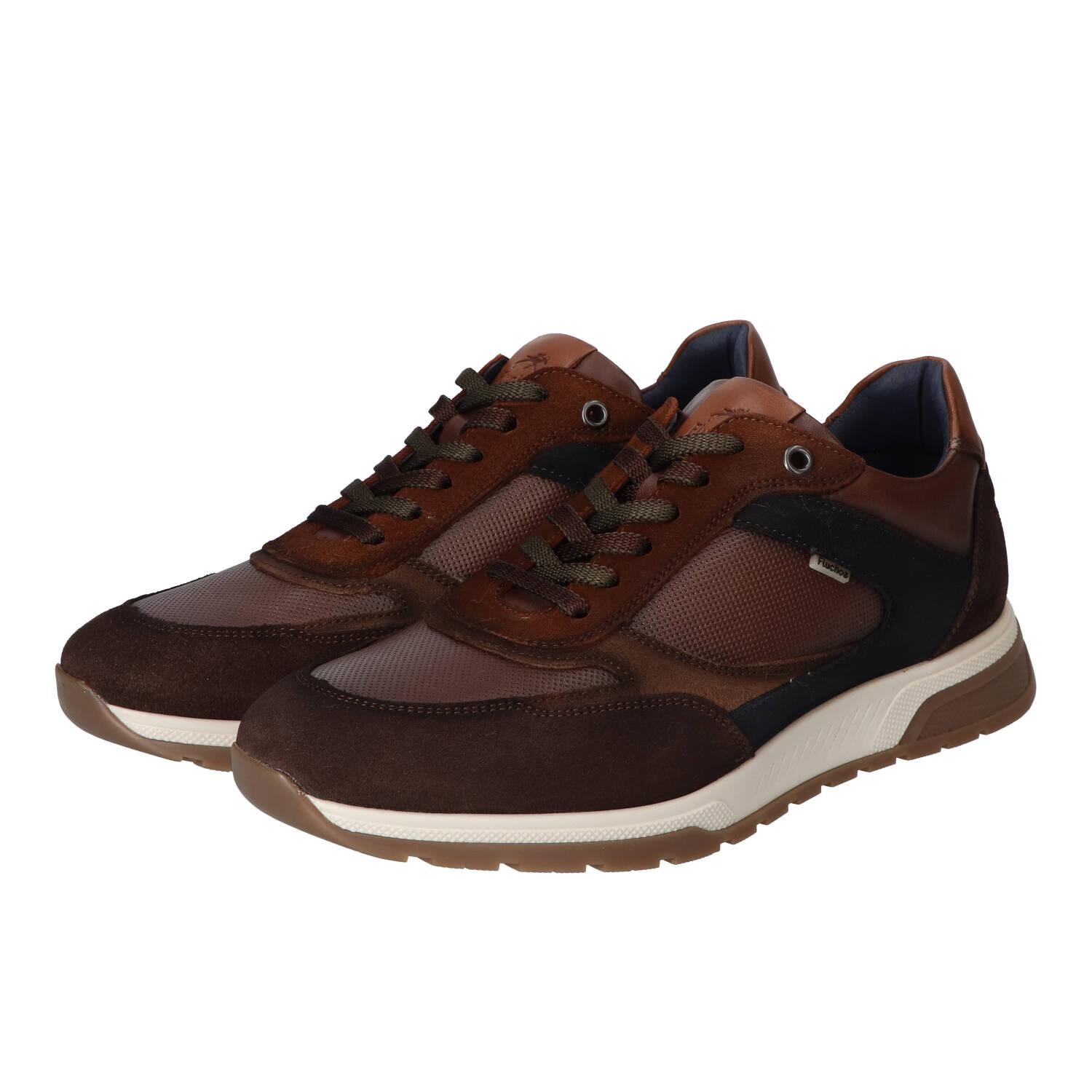 Baskets, marron foncé