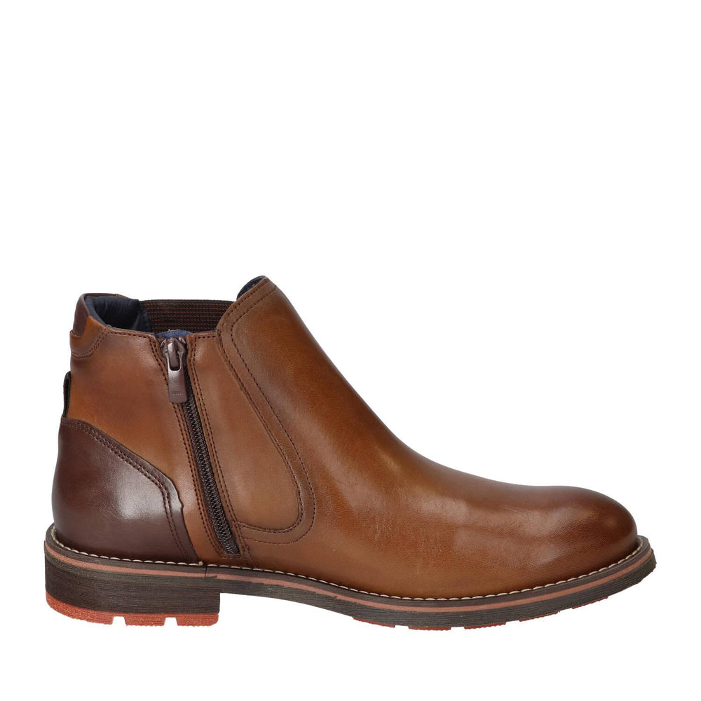 Boots, Cognac