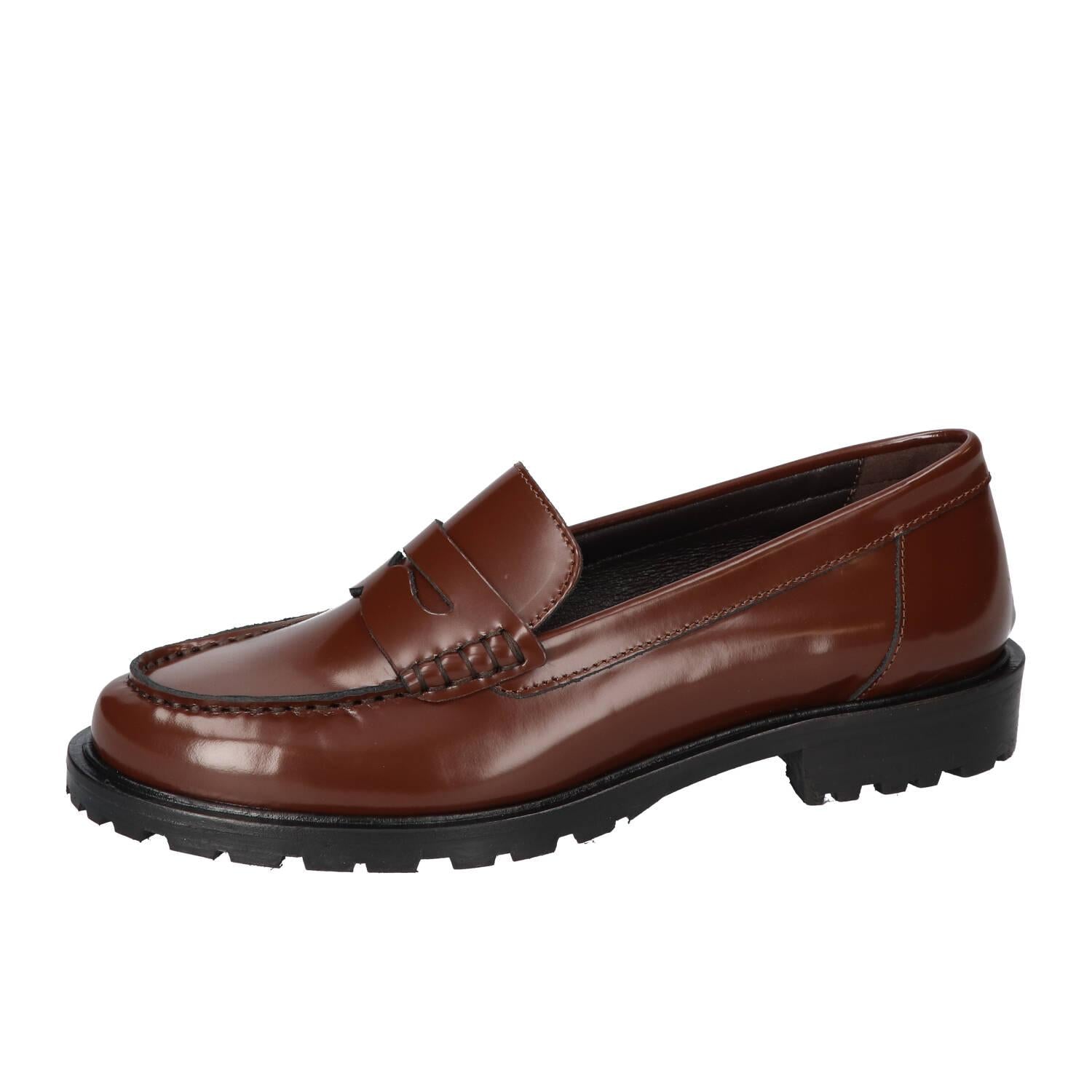 Instapschoenen, Donkerbruin