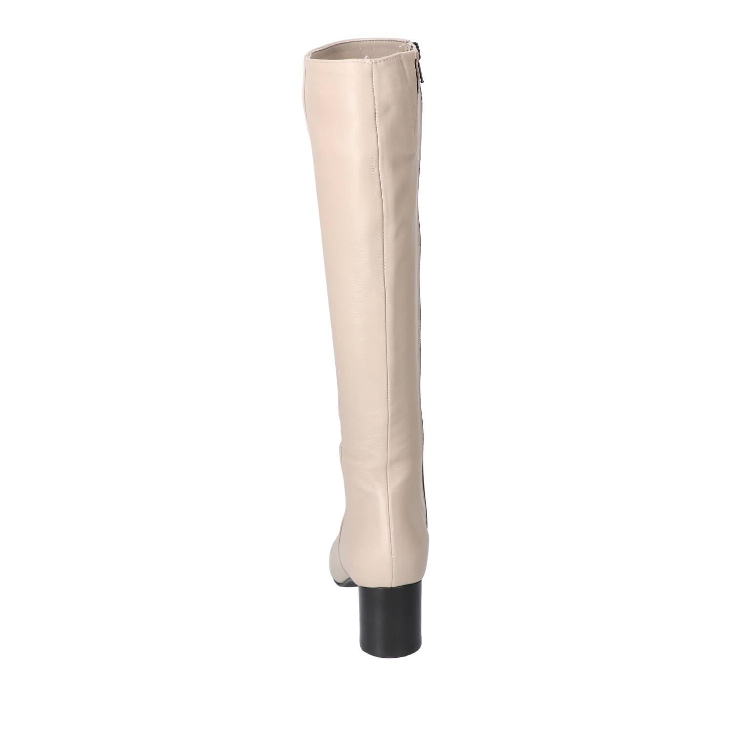 Laarzen, Lichtbeige