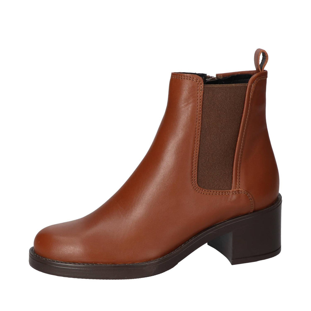 Booties, Cognac
