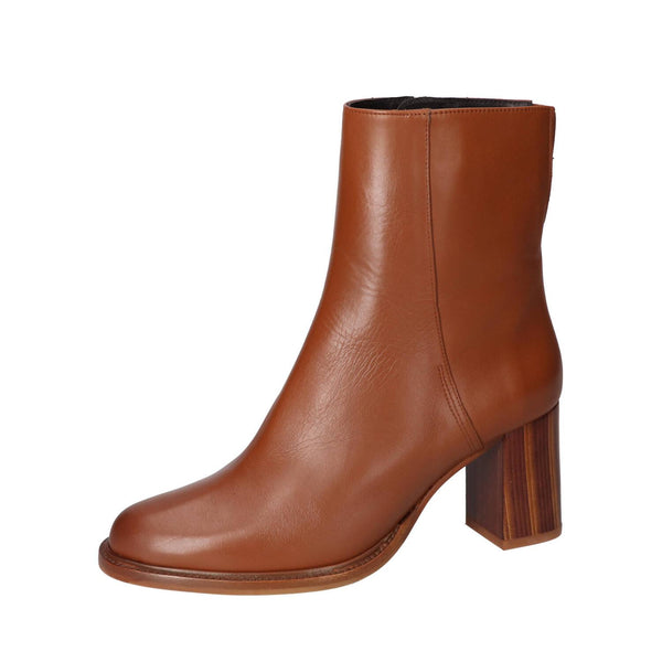 Booties, Cognac