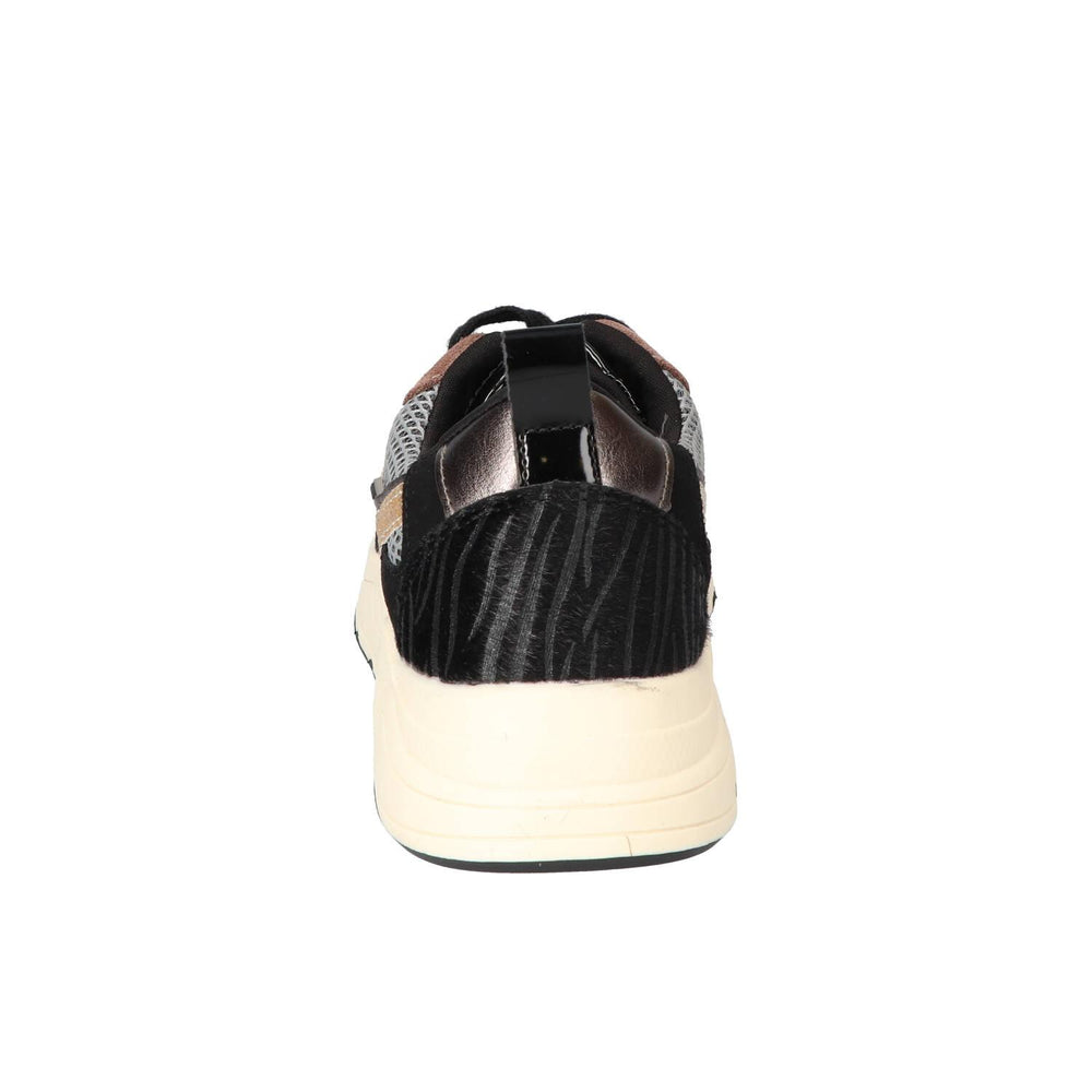 Sneakers, Zwart