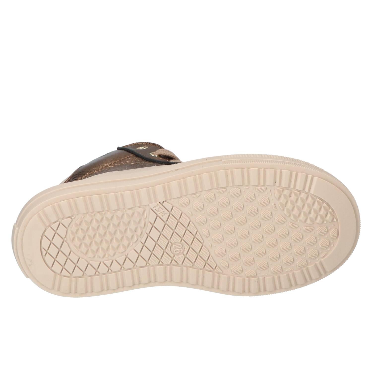 Chaussures à lacets, Bronze