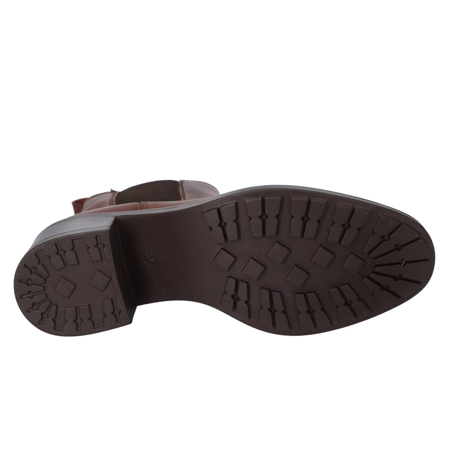 Booties, Cognac