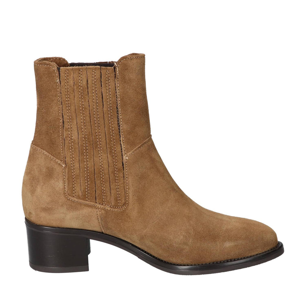 Booties, Cognac