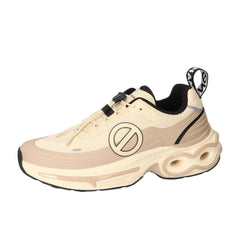 Baskets, beige clair