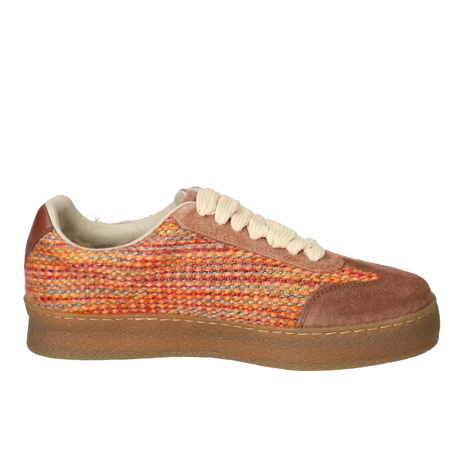 Baskets, orange