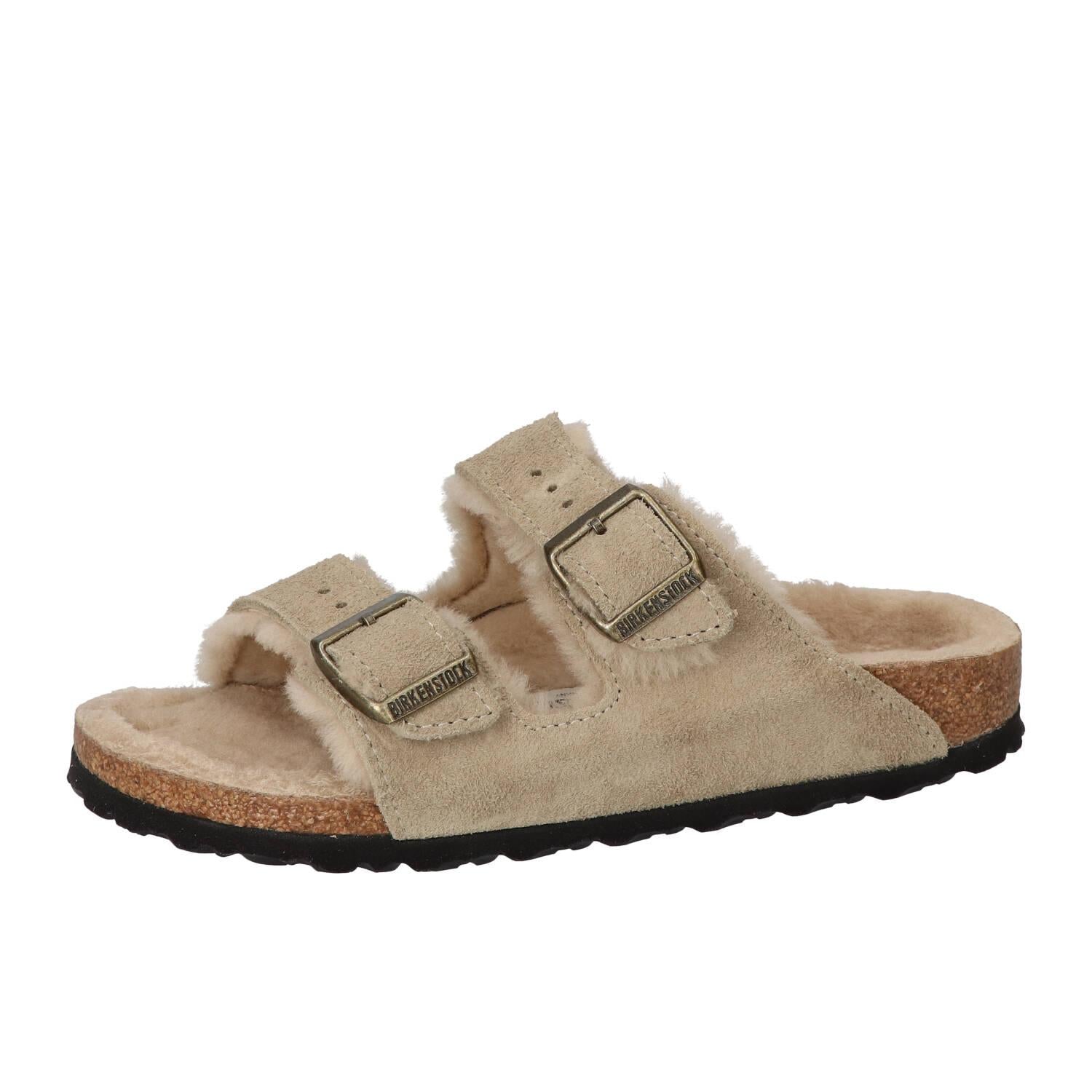 Chaussons, Taupe