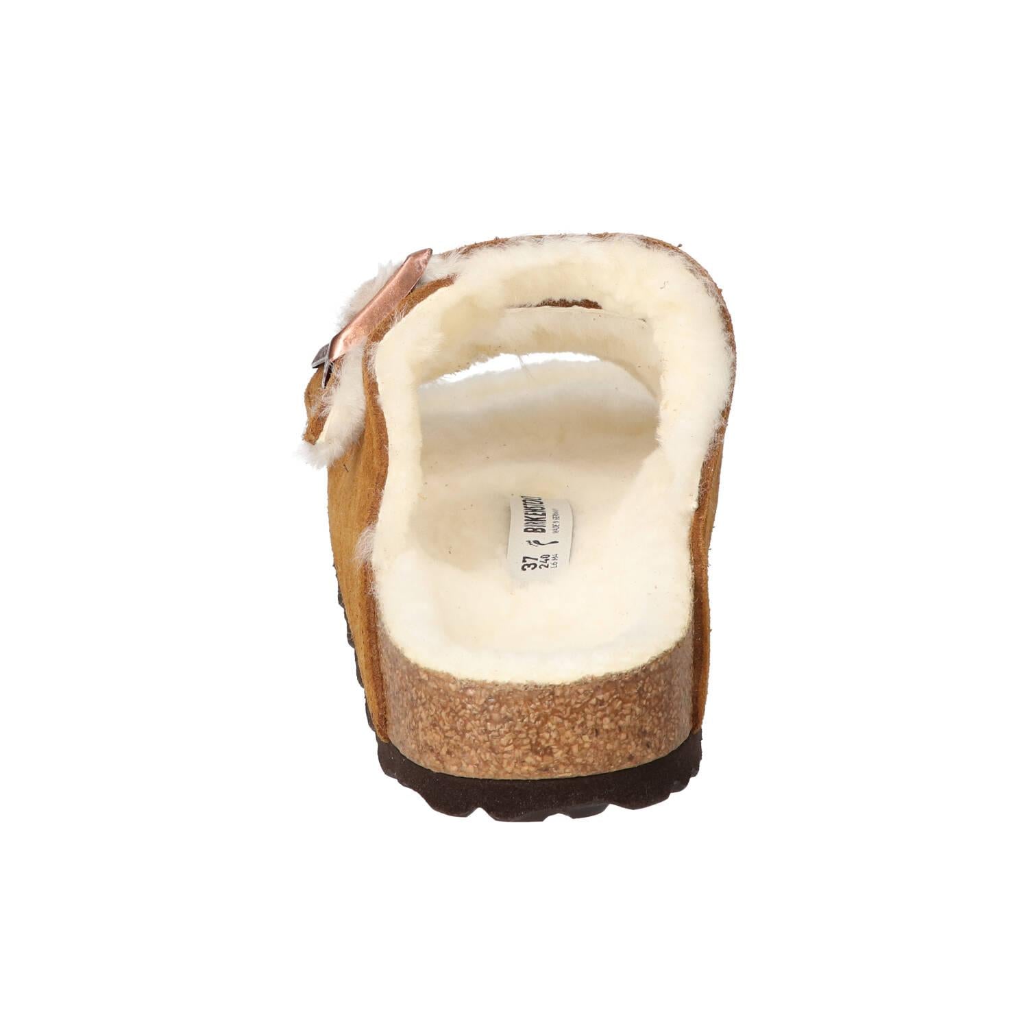 Slippers, Cognac