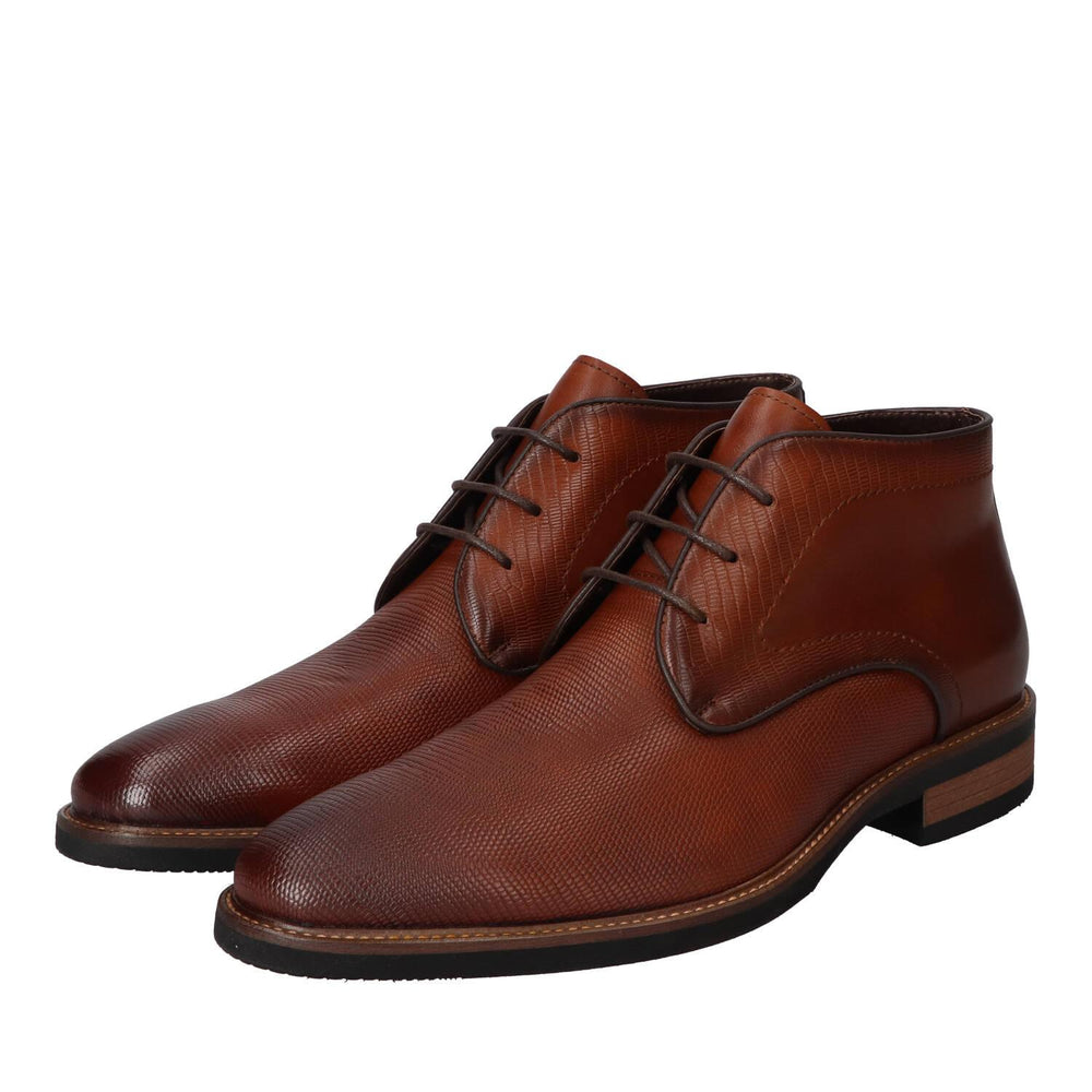 Boots, Cognac