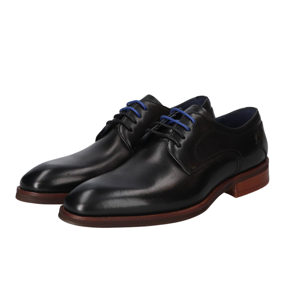 Veterschoenen, Zwart
