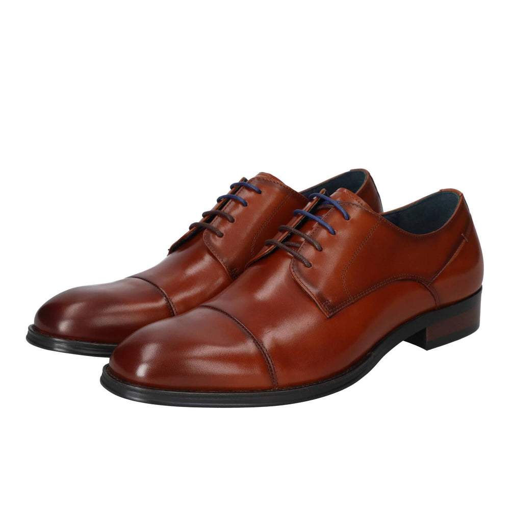 Chaussures à lacets, Cognac
