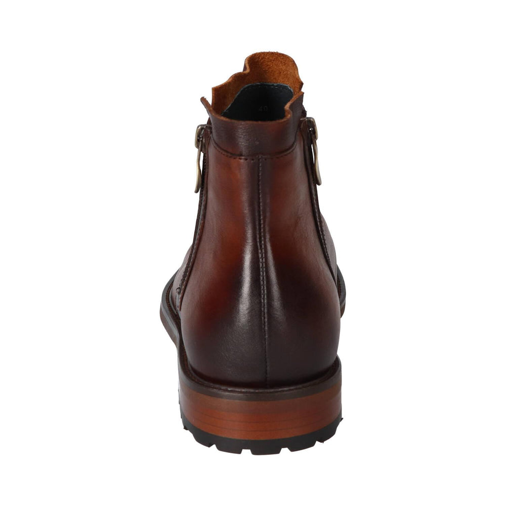 Boots, Cognac