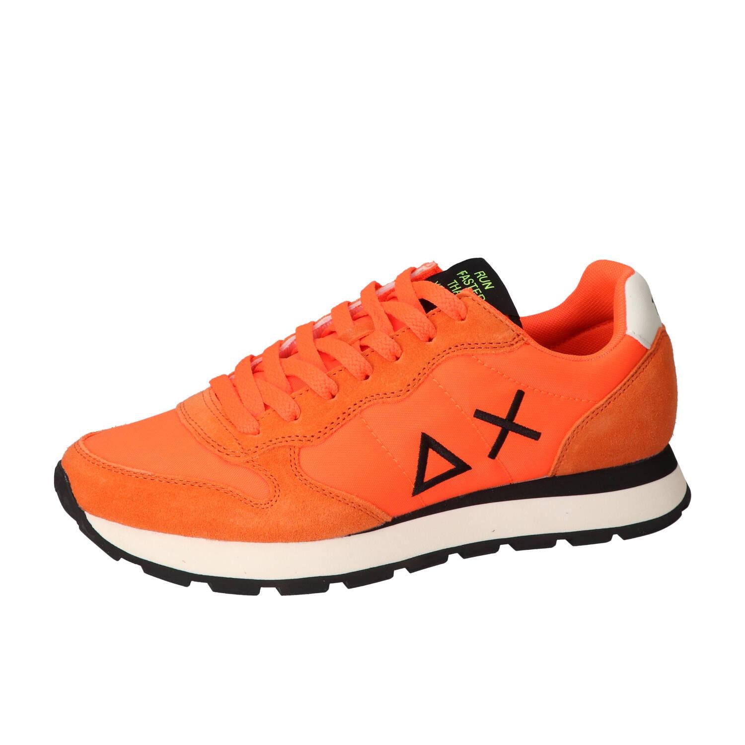 Sneakers, Oranje